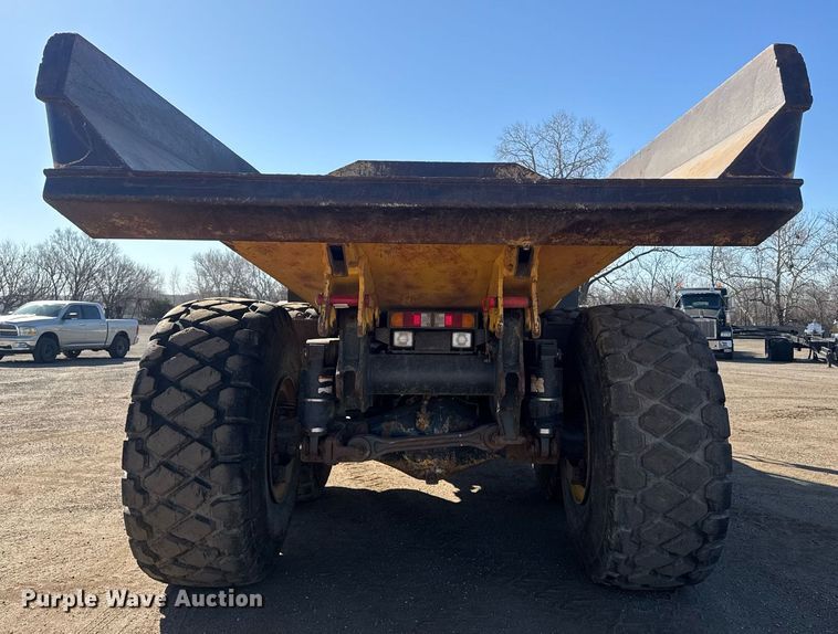 image for item DE2131 2007 Komatsu HM400-2 articulated haul truck