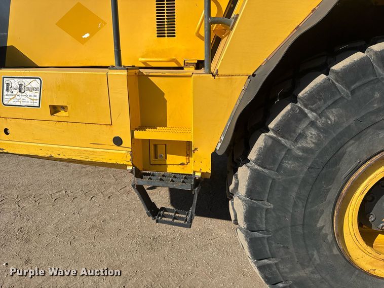 image for item DE2131 2007 Komatsu HM400-2 articulated haul truck