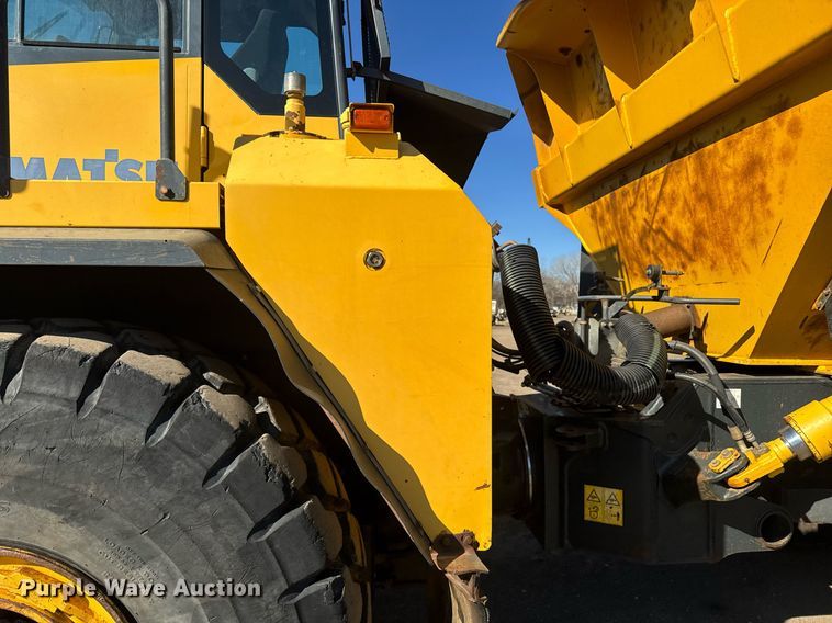 image for item DE2131 2007 Komatsu HM400-2 articulated haul truck