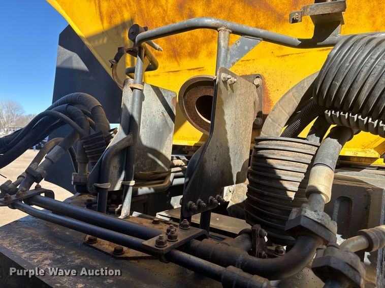 image for item DE2131 2007 Komatsu HM400-2 articulated haul truck