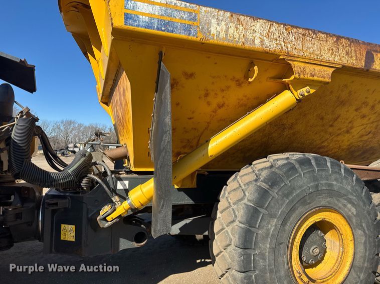 image for item DE2131 2007 Komatsu HM400-2 articulated haul truck