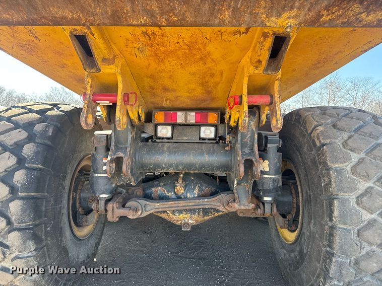 image for item DE2131 2007 Komatsu HM400-2 articulated haul truck