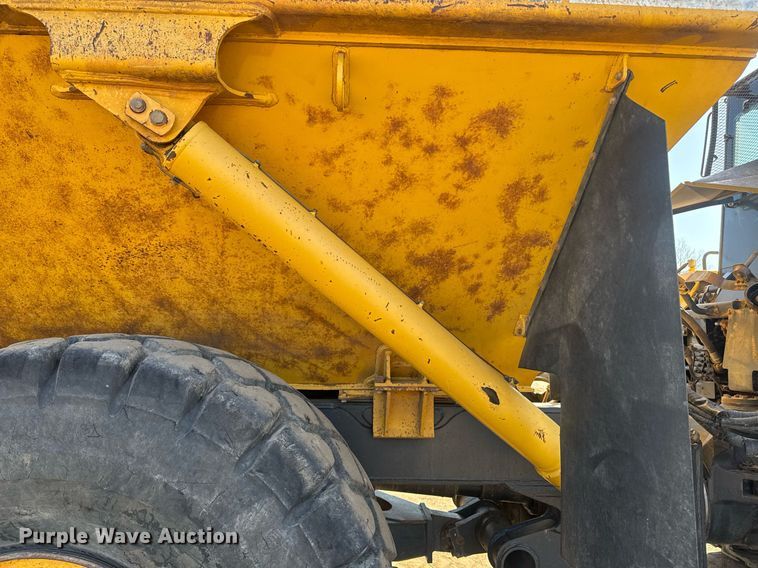 image for item DE2131 2007 Komatsu HM400-2 articulated haul truck