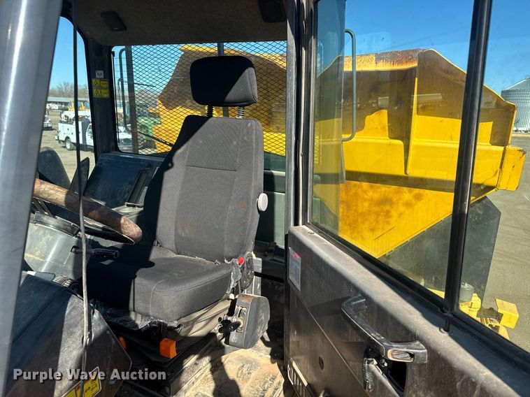 image for item DE2131 2007 Komatsu HM400-2 articulated haul truck