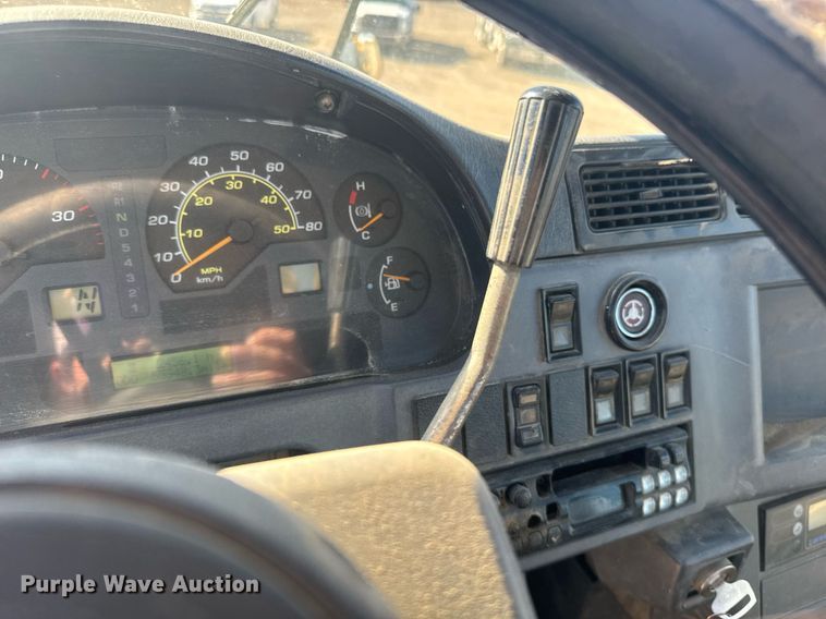 image for item DE2131 2007 Komatsu HM400-2 articulated haul truck