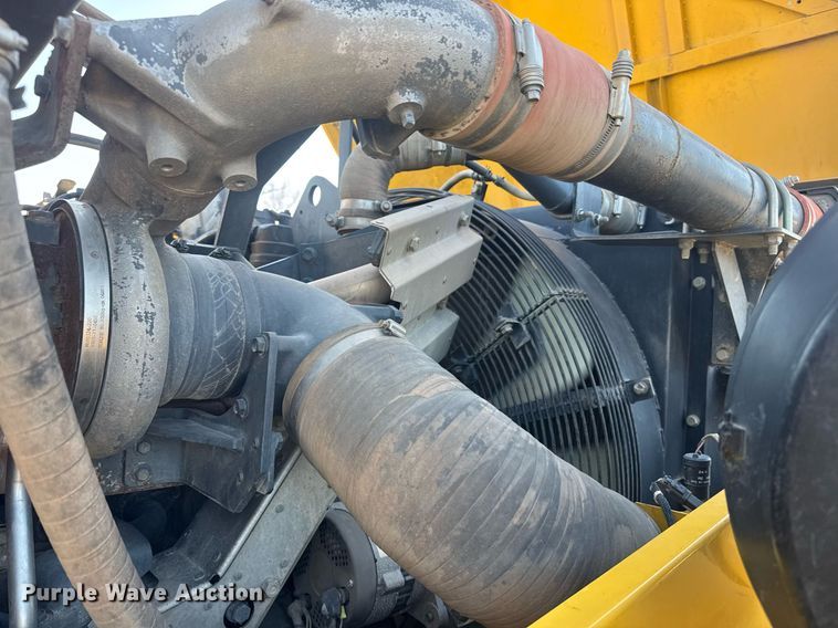 image for item DE2131 2007 Komatsu HM400-2 articulated haul truck