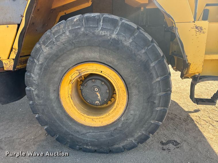 image for item DE2131 2007 Komatsu HM400-2 articulated haul truck