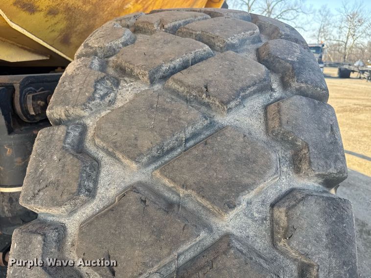 image for item DE2131 2007 Komatsu HM400-2 articulated haul truck