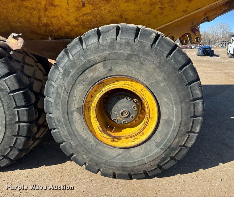 image for item DE2131 2007 Komatsu HM400-2 articulated haul truck