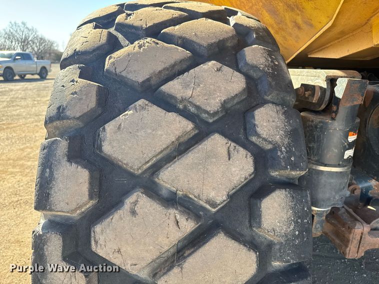 image for item DE2131 2007 Komatsu HM400-2 articulated haul truck