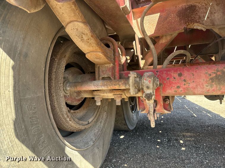 image for item DE2132 1989 Wilson CF-900 flatbed trailer