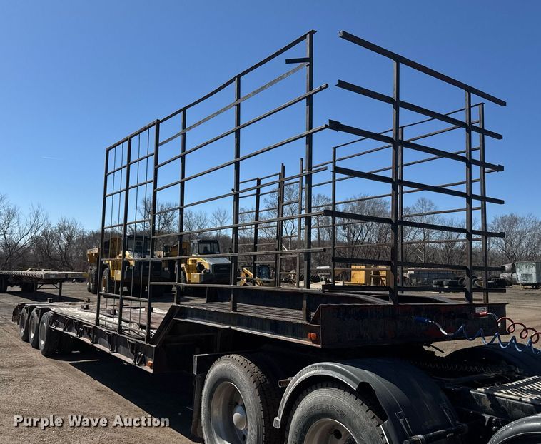 image for item DE2133 1976 Luttig equipment trailer