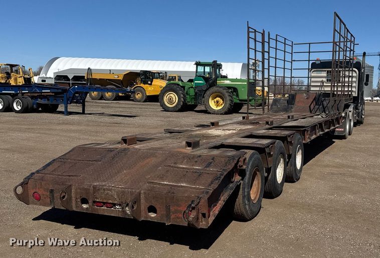 image for item DE2133 1976 Luttig equipment trailer