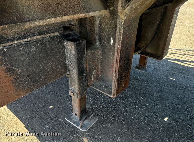 image for item DE2133 1976 Luttig equipment trailer