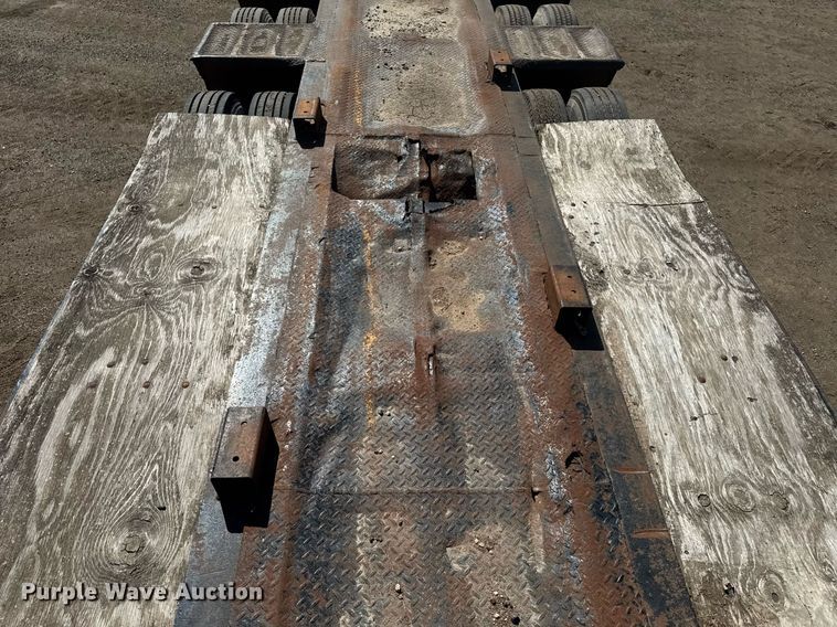 image for item DE2133 1976 Luttig equipment trailer