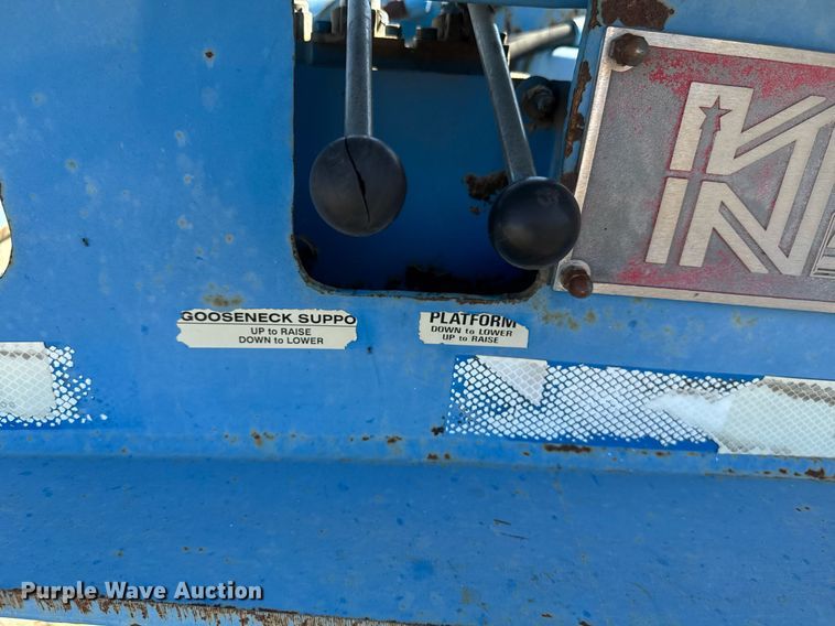 image for item DE2134 1998 Kalyn Siebert TL280 lowboy equipment trailer