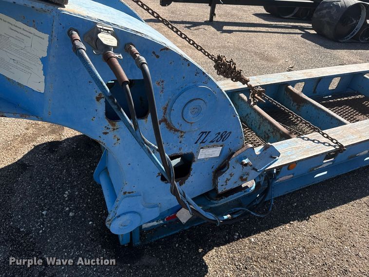 image for item DE2134 1998 Kalyn Siebert TL280 lowboy equipment trailer