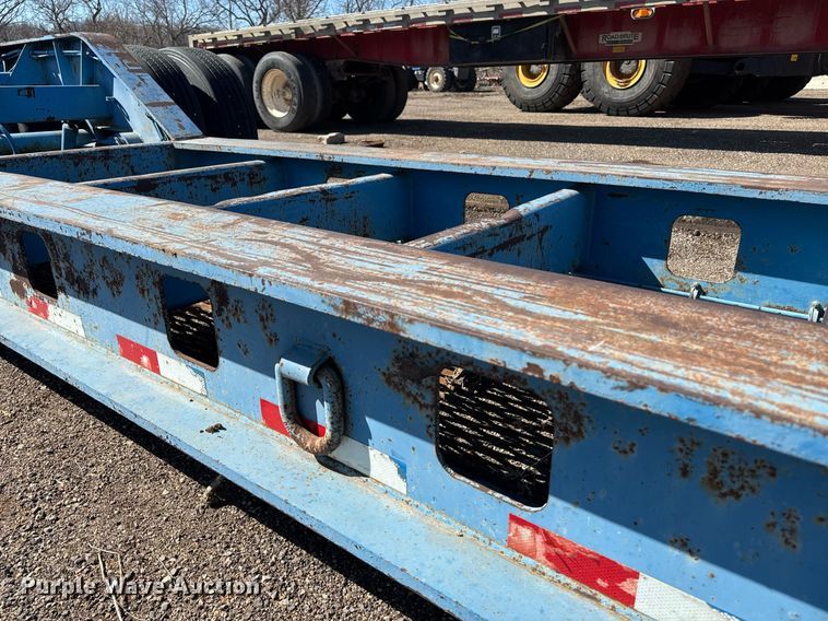 image for item DE2134 1998 Kalyn Siebert TL280 lowboy equipment trailer