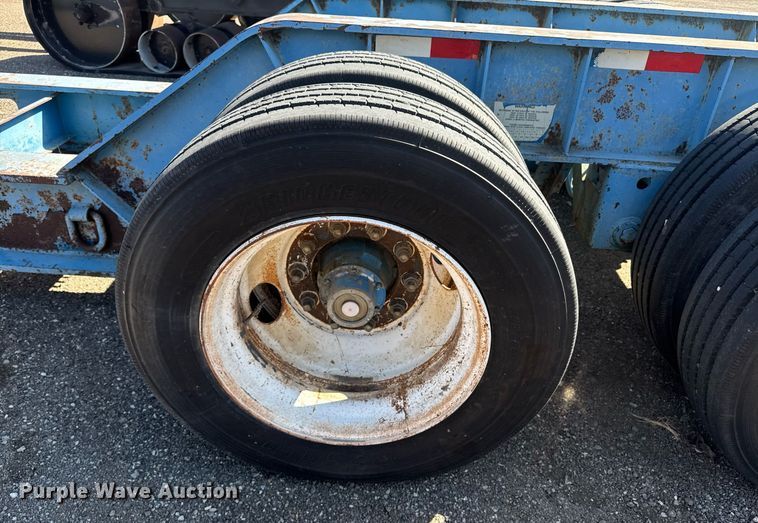 image for item DE2134 1998 Kalyn Siebert TL280 lowboy equipment trailer