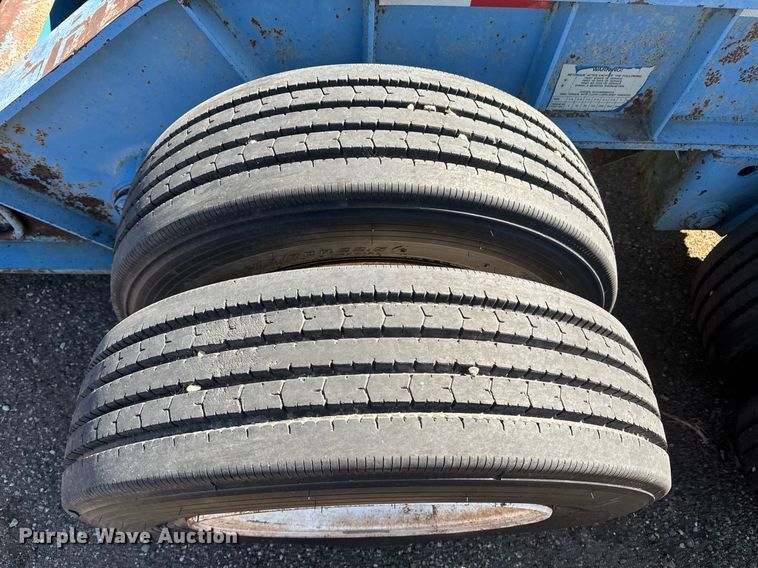 image for item DE2134 1998 Kalyn Siebert TL280 lowboy equipment trailer