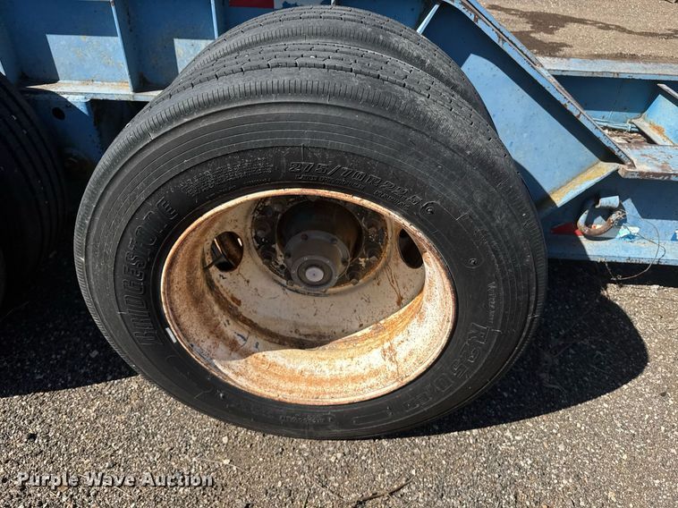 image for item DE2134 1998 Kalyn Siebert TL280 lowboy equipment trailer