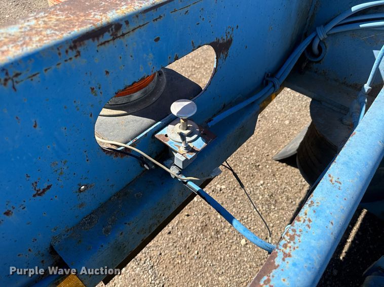 image for item DE2134 1998 Kalyn Siebert TL280 lowboy equipment trailer