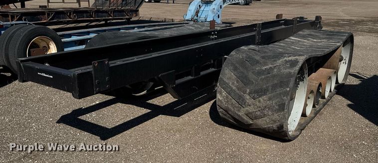 image for item DE2135 Tracked trailer