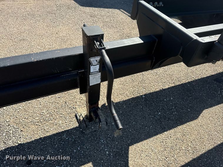 image for item DE2135 Tracked trailer