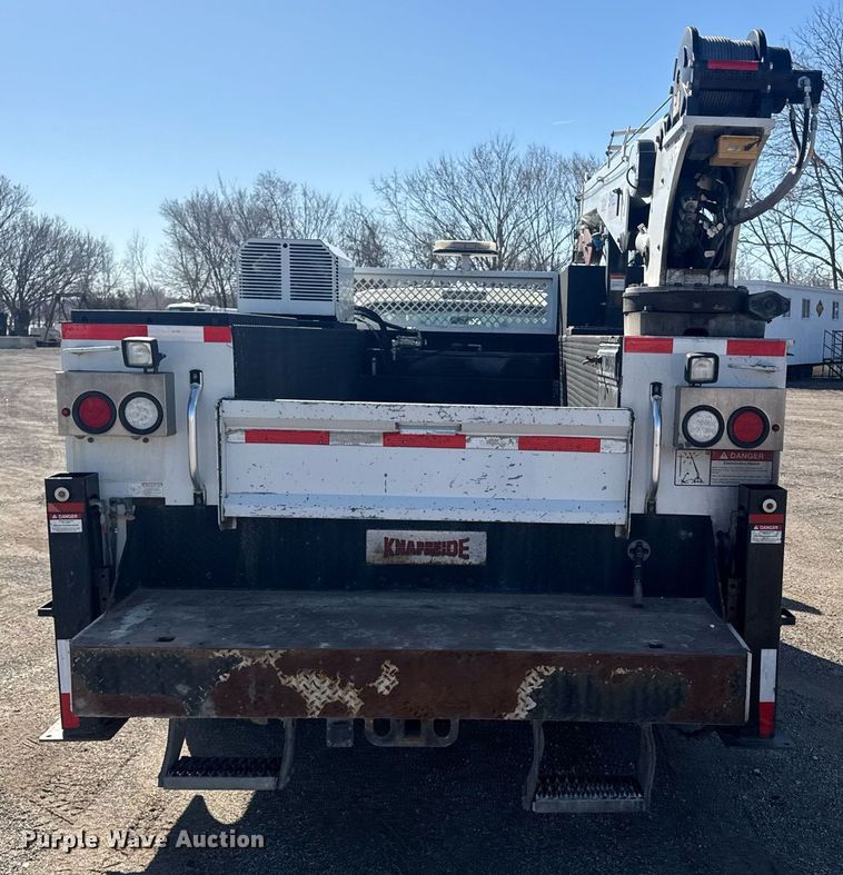 image for item DE2137 2015 Ford F550 Super Duty XL utility / service truck