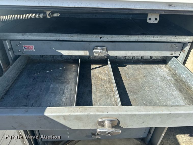 image for item DE2137 2015 Ford F550 Super Duty XL utility / service truck