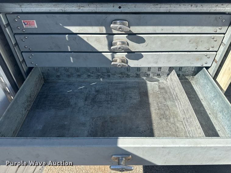 image for item DE2137 2015 Ford F550 Super Duty XL utility / service truck