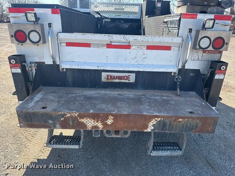 image for item DE2137 2015 Ford F550 Super Duty XL utility / service truck