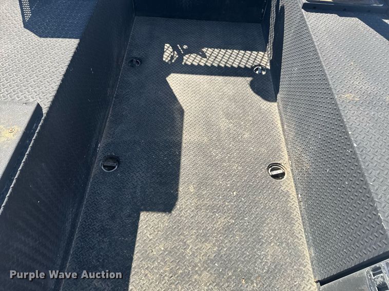 image for item DE2137 2015 Ford F550 Super Duty XL utility / service truck