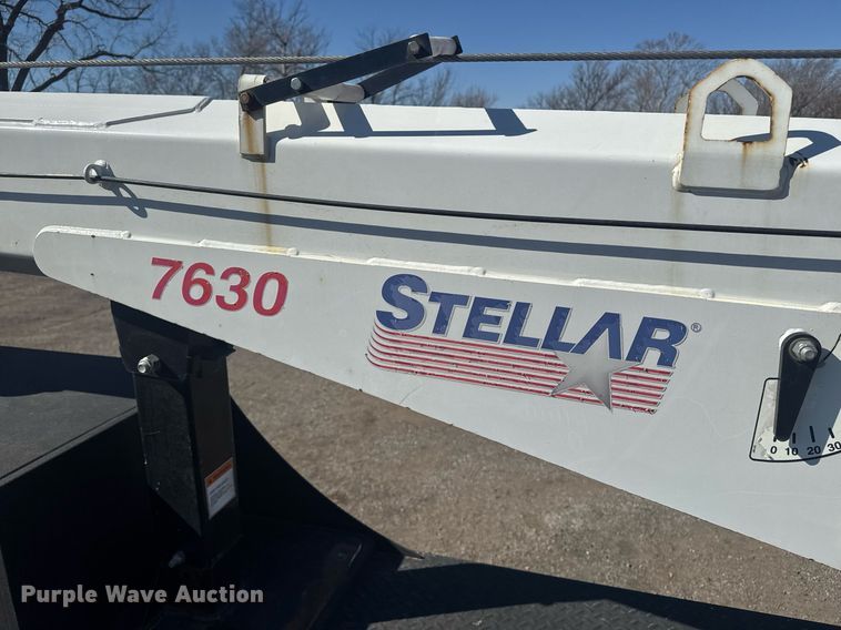 image for item DE2137 2015 Ford F550 Super Duty XL utility / service truck