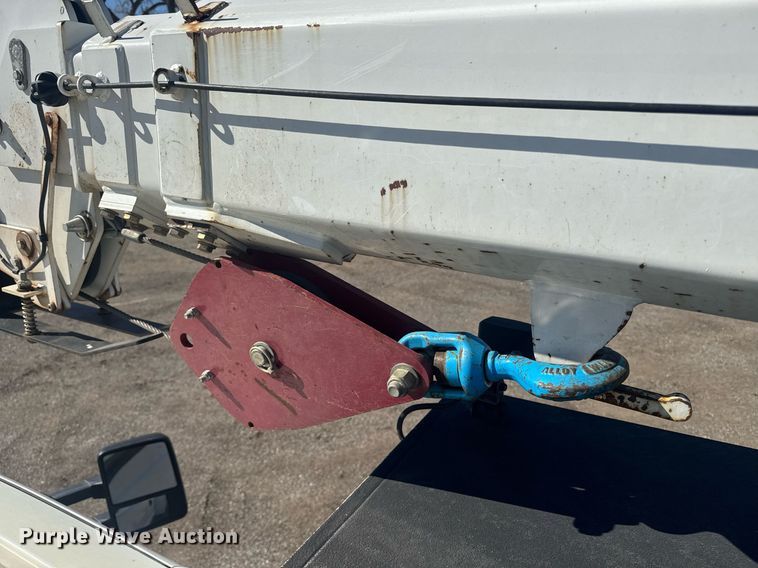 image for item DE2137 2015 Ford F550 Super Duty XL utility / service truck