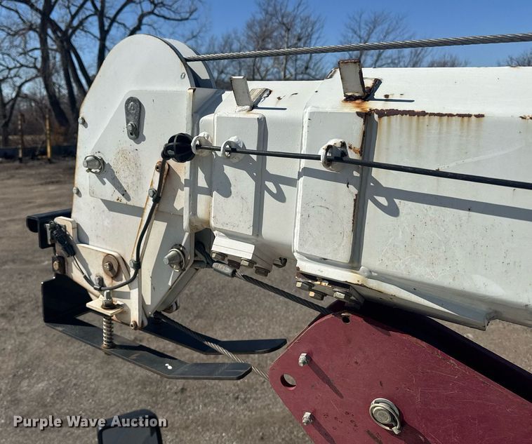 image for item DE2137 2015 Ford F550 Super Duty XL utility / service truck