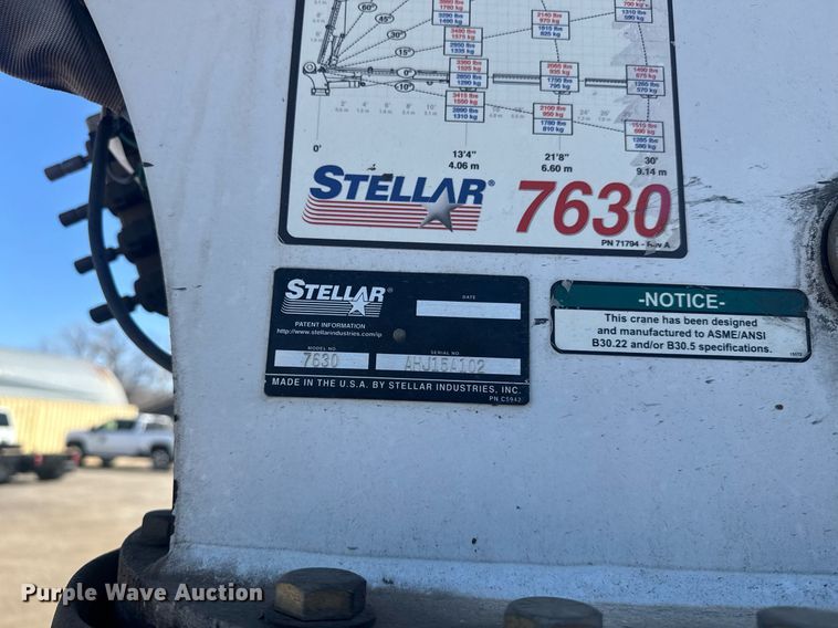 image for item DE2137 2015 Ford F550 Super Duty XL utility / service truck