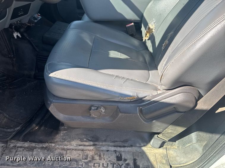 image for item DE2137 2015 Ford F550 Super Duty XL utility / service truck