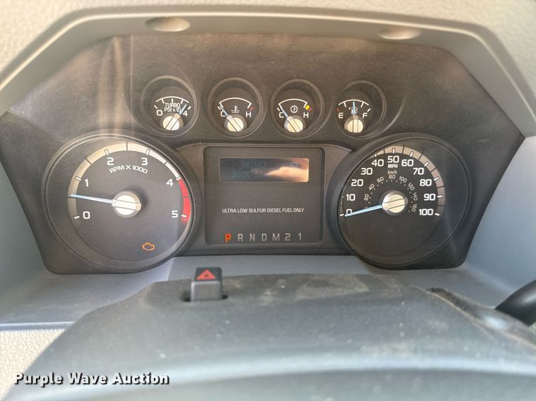 image for item DE2137 2015 Ford F550 Super Duty XL utility / service truck