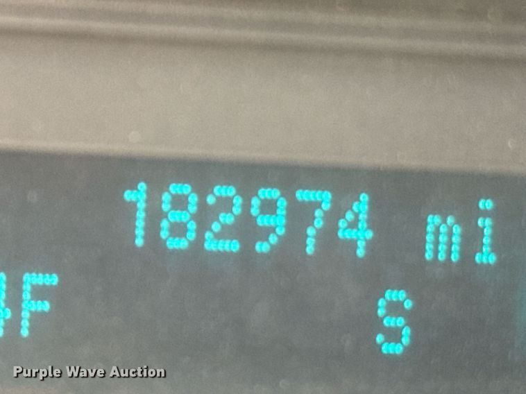 image for item DE2137 2015 Ford F550 Super Duty XL utility / service truck