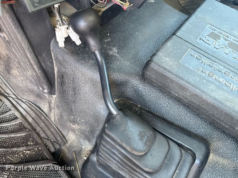 image for item DE2137 2015 Ford F550 Super Duty XL utility / service truck