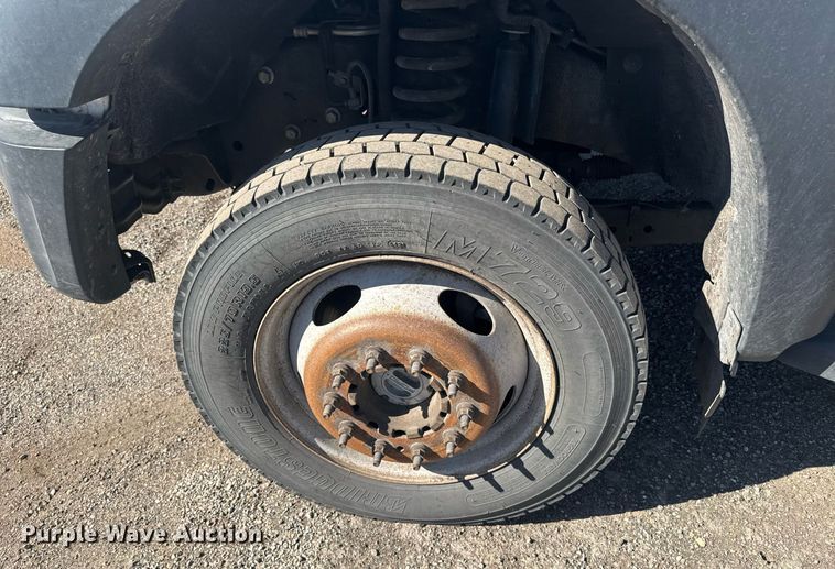 image for item DE2137 2015 Ford F550 Super Duty XL utility / service truck