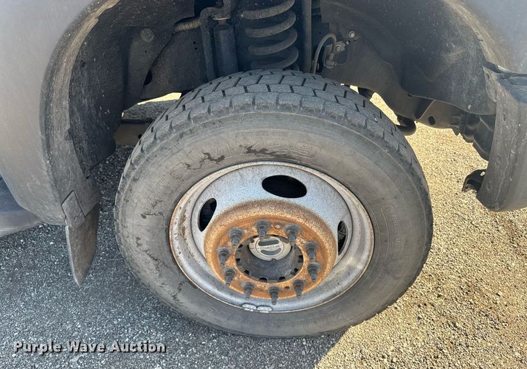 image for item DE2137 2015 Ford F550 Super Duty XL utility / service truck