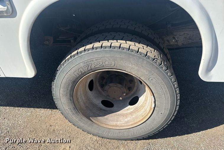 image for item DE2137 2015 Ford F550 Super Duty XL utility / service truck