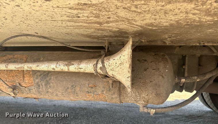 image for item DE2137 2015 Ford F550 Super Duty XL utility / service truck