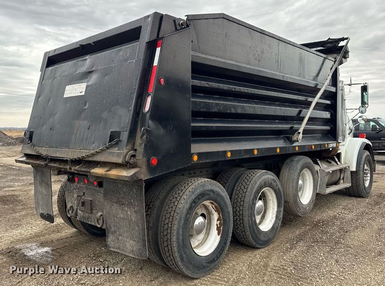image for item DH9876 1998 Freightliner FLD dump truck