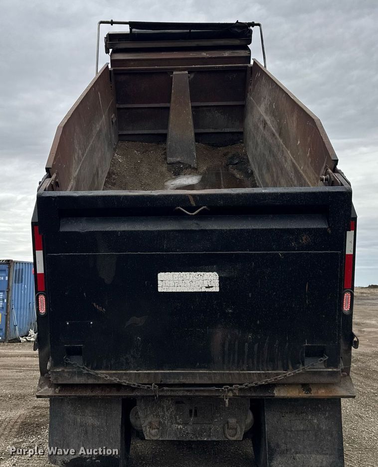 image for item DH9876 1998 Freightliner FLD dump truck