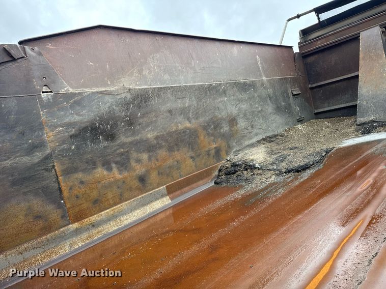 image for item DH9876 1998 Freightliner FLD dump truck