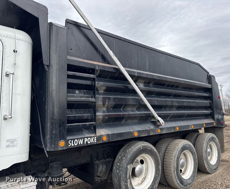 image for item DH9876 1998 Freightliner FLD dump truck