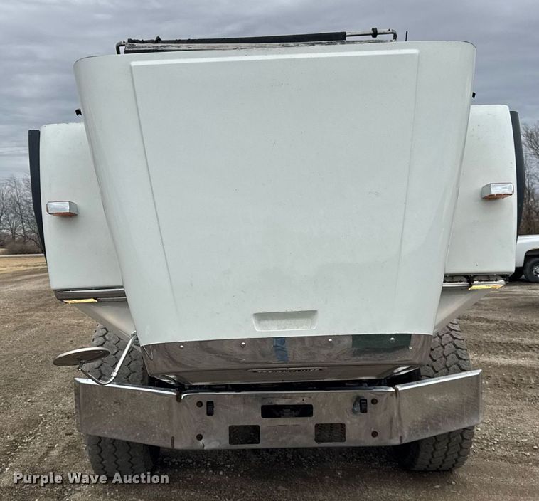 image for item DH9876 1998 Freightliner FLD dump truck